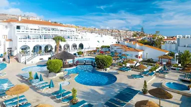 Regency Torviscas Apartments & Suites