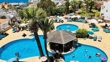 Regency Torviscas Apartments & Suites