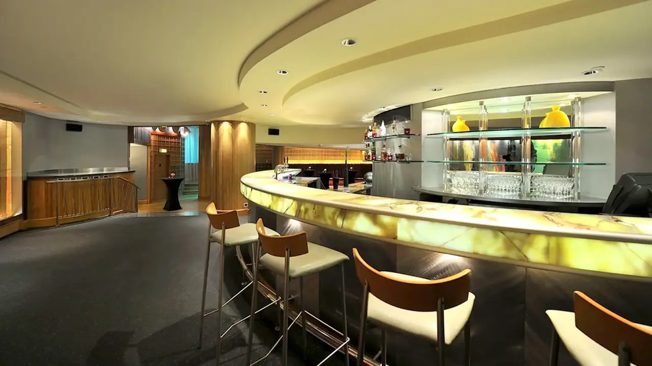 Regent Warsaw Hotel