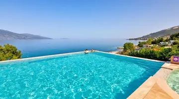 Regina Blue Hotel