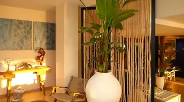 Regina Blue Hotel