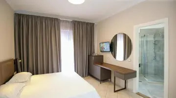 Regina Garden Hotel