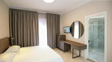 Regina Garden Hotel