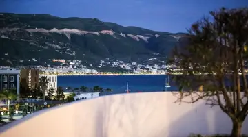 Regina Garden Hotel