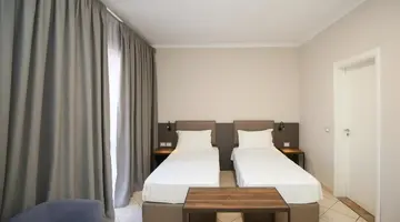 Regina Garden Hotel