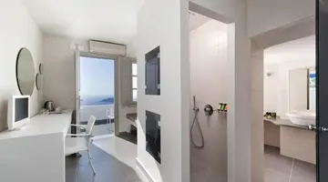 REGINA MARE HOTEL
