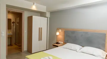 REGINA MARE HOTEL