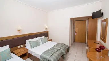 REGINA MARE HOTEL