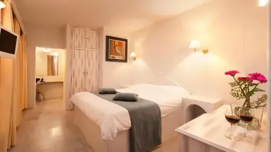 REGINA MARE HOTEL