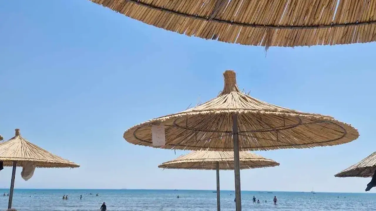 RELAX INN HOTEL