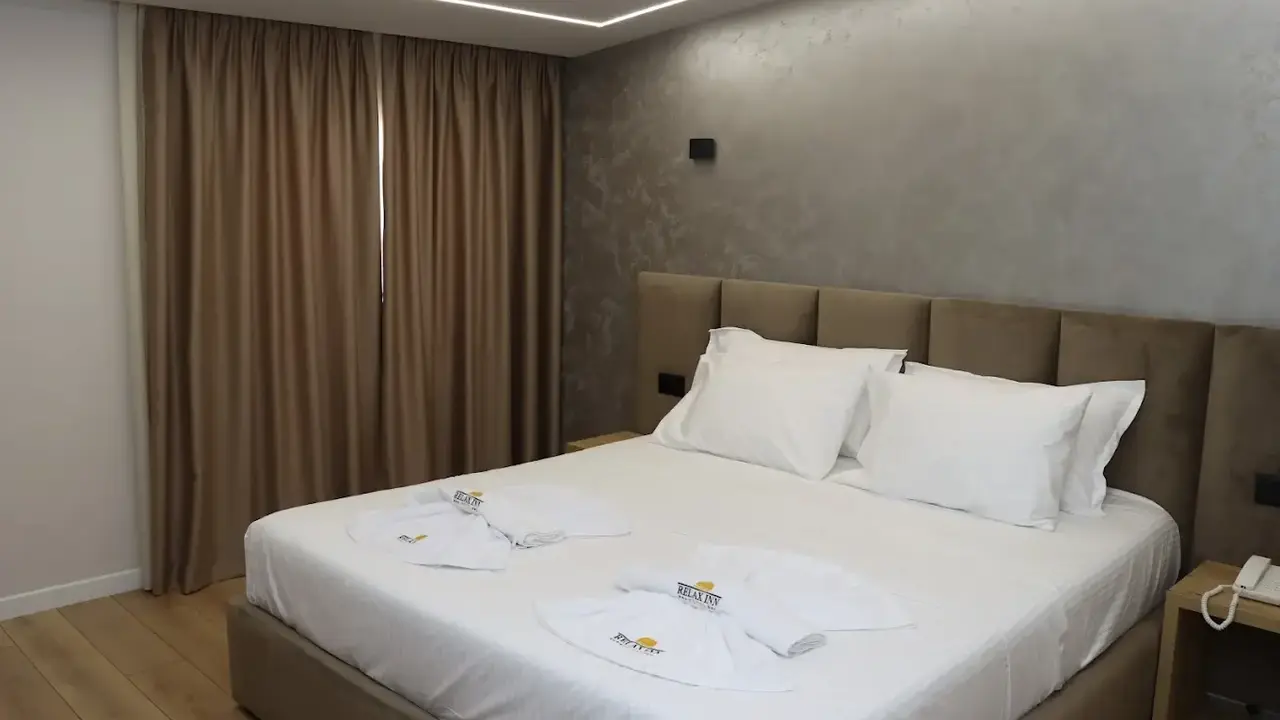 RELAX INN HOTEL