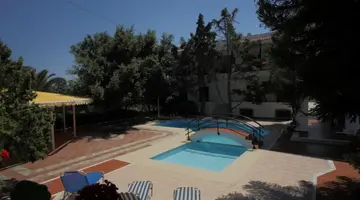 Rena Apartments