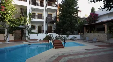 Rena Apartments