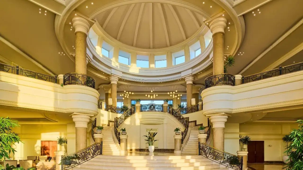Renaissance By Marriott Golden View Beac