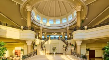 Renaissance By Marriott Golden View Beac