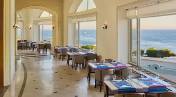 Renaissance By Marriott Golden View Beac
