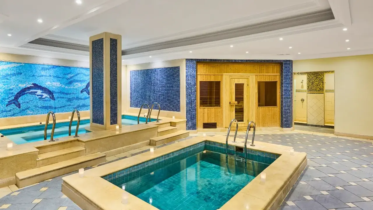 Renaissance By Marriott Golden View Beac