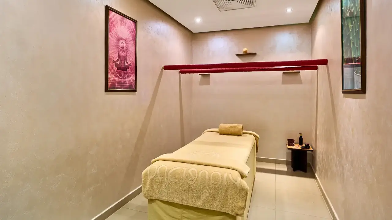Renaissance By Marriott Golden View Beac