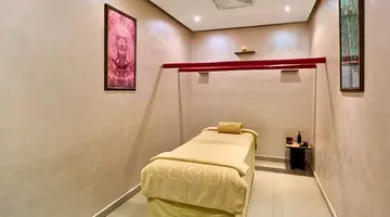 Renaissance By Marriott Golden View Beac