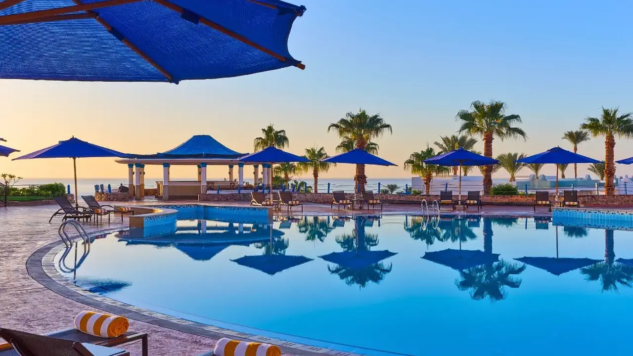 Renaissance By Marriott Golden View Beac