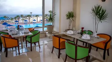 RENAISSANCE GOLDEN VIEW BEACH RESORT