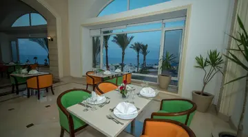 Renaissance Golden View Beach Resort