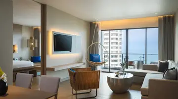 RENAISSANCE PATTAYA RESORT & SPA