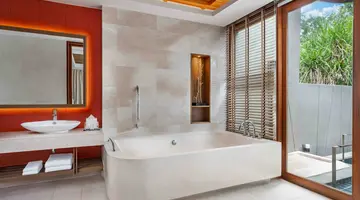 RENAISSANCE PHUKET RESORT & SPA