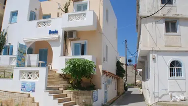 Renia Studios