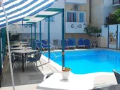 Renia Studios