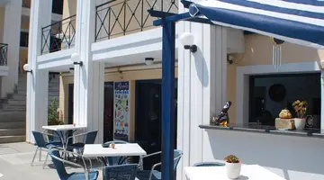 Renia Studios