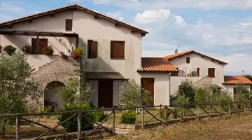 Residence Borgo Valmarina
