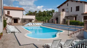Residence Borgo Valmarina