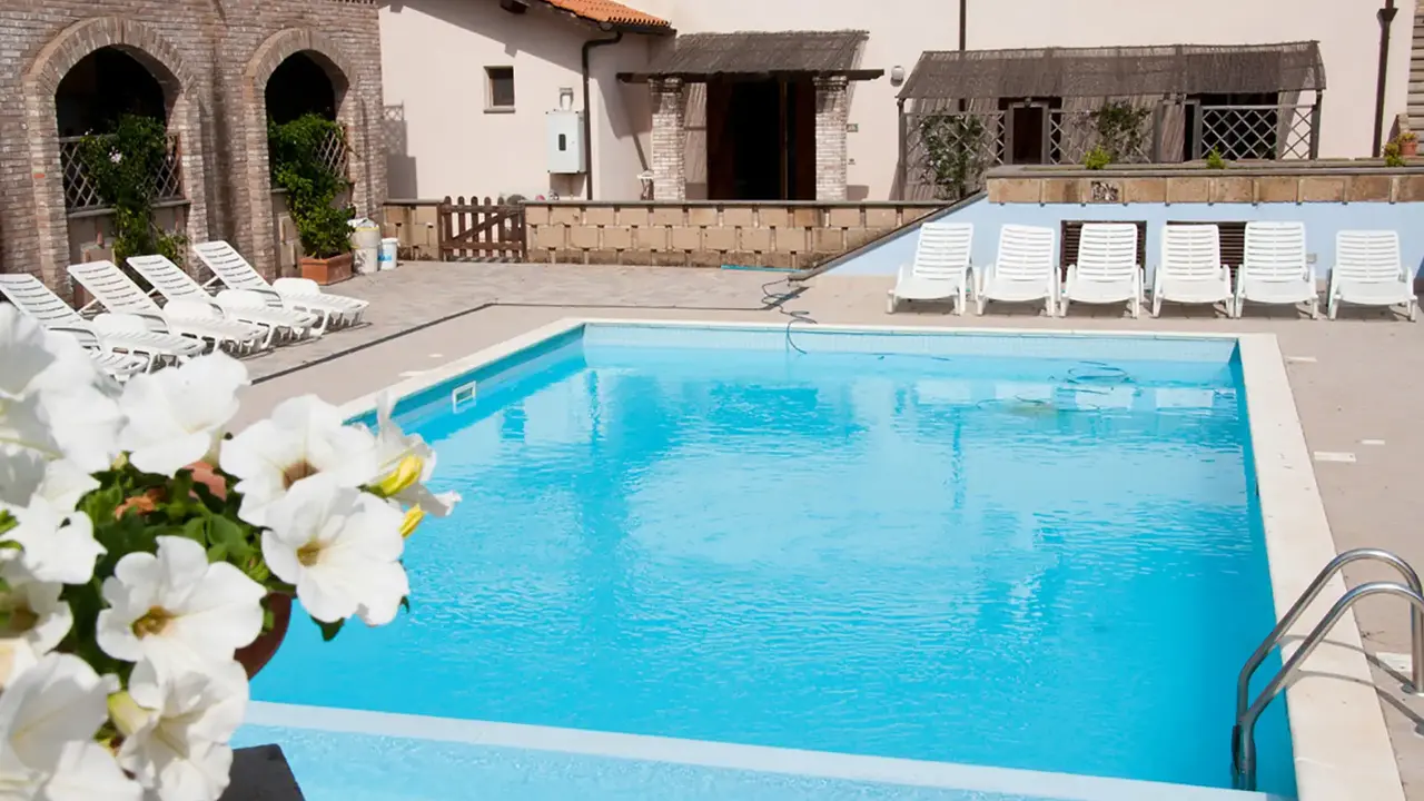 Residence Borgo Valmarina