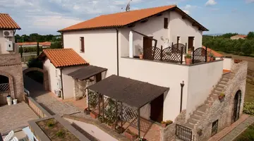 Residence Borgo Valmarina