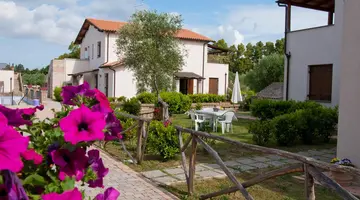 Residence Borgo Valmarina