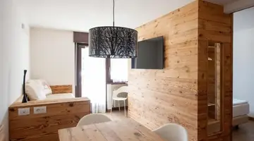 Residence Lastei ***