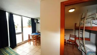 Residence Lores 2