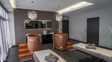 Residence Nosalowy Dwor I and II