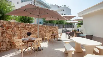 RESIDENCIA SUTIMAR HOSTAL