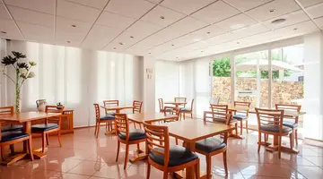 RESIDENCIA SUTIMAR HOSTAL