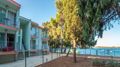 RESORT CENTINERA***