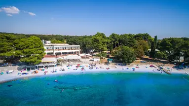 RESORT CENTINERA***