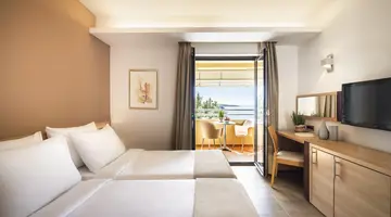 RESORT PETALON