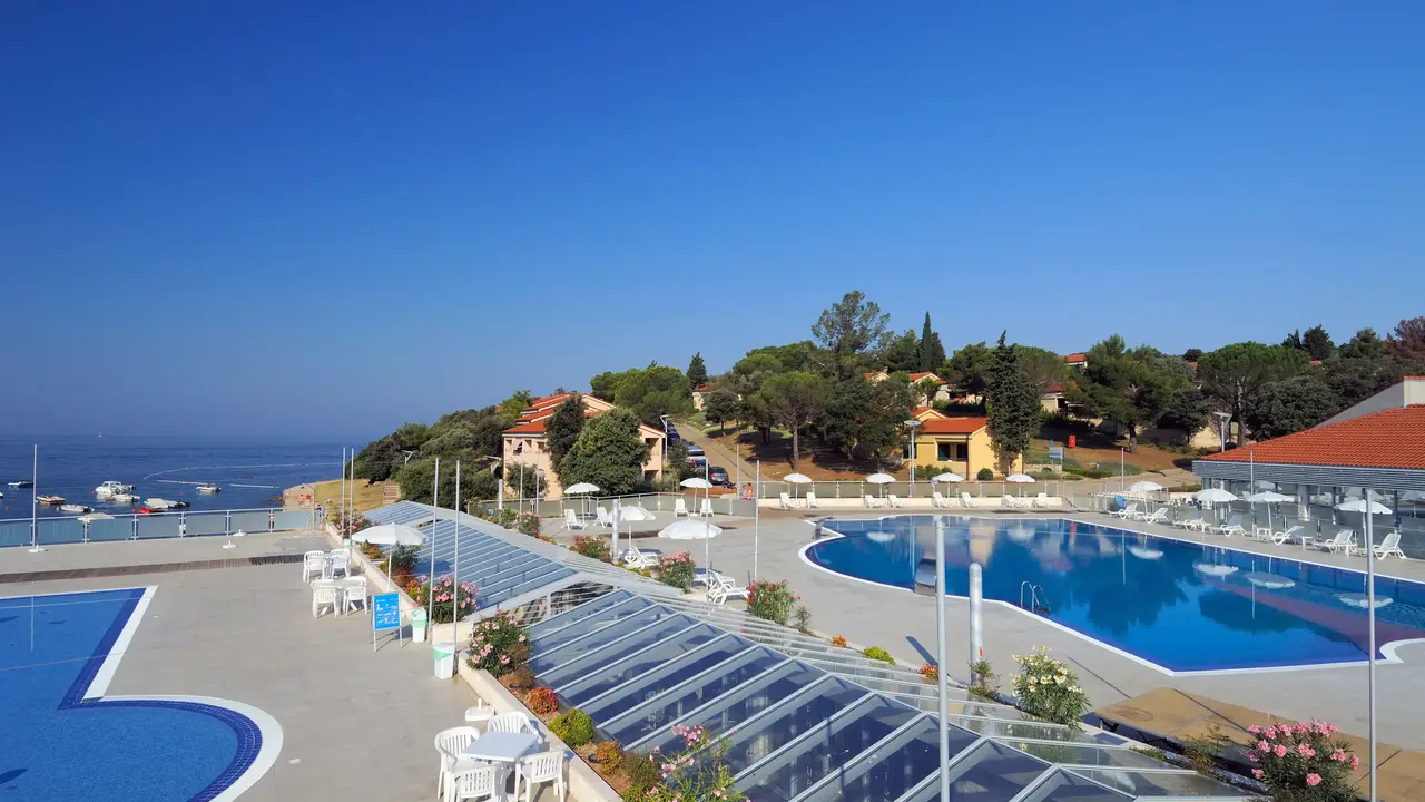 RESORT PETALON