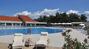 RESORT PETALON