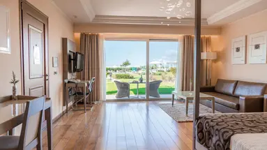 Restia Suites