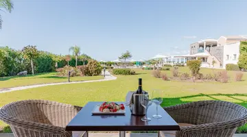 Restia Suites