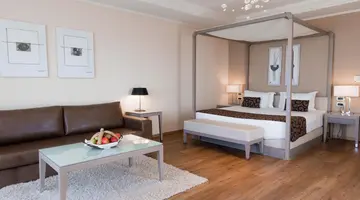 Restia Suites