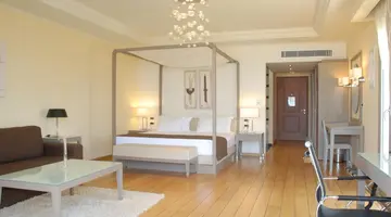 Restia Suites